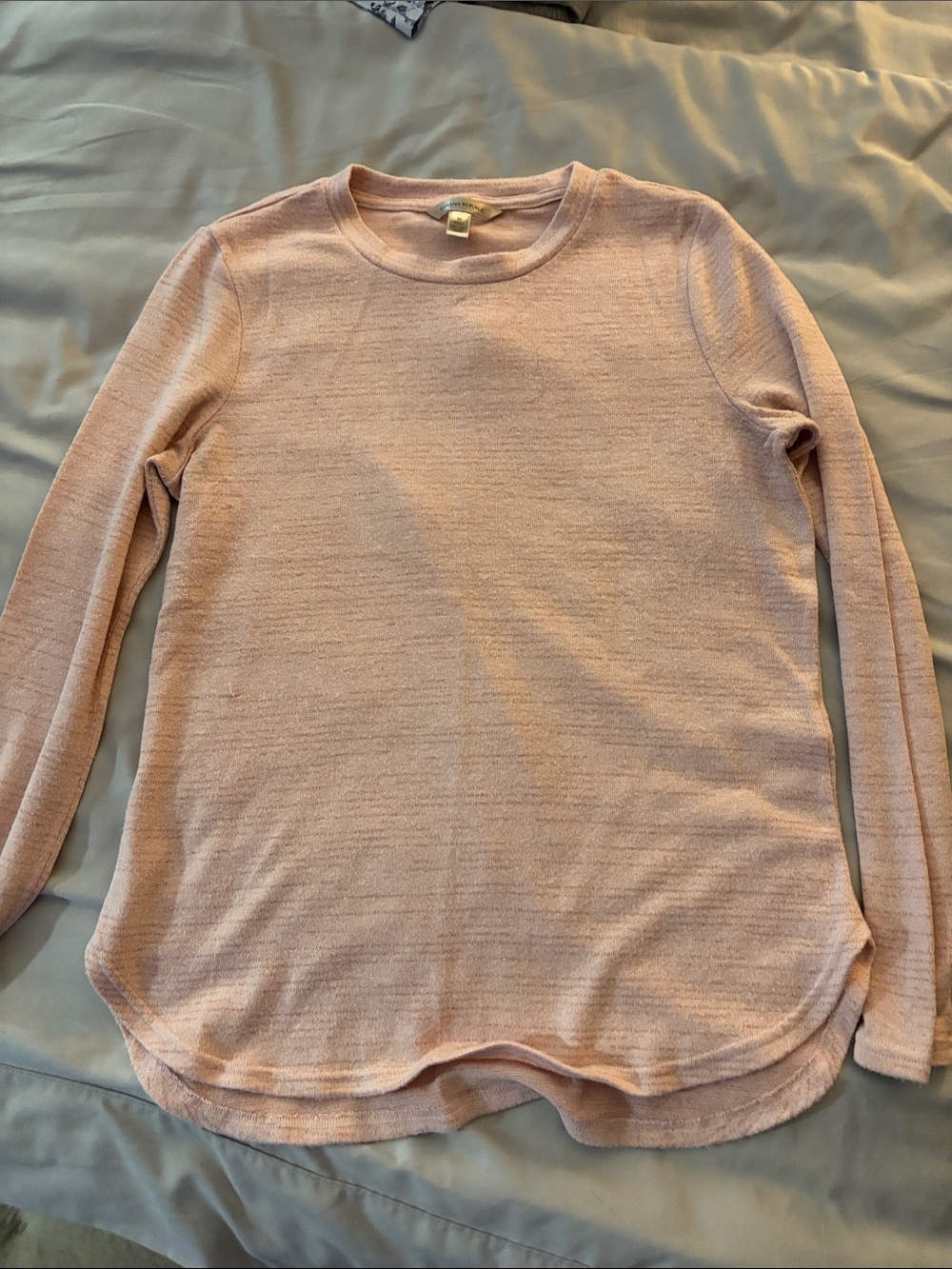 Banana Republic Factory Long Sleeve Crewneck Top - Light Pink